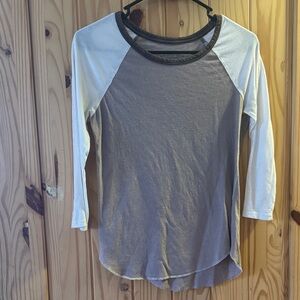 American Eagle Outfitters Gray Casual Top